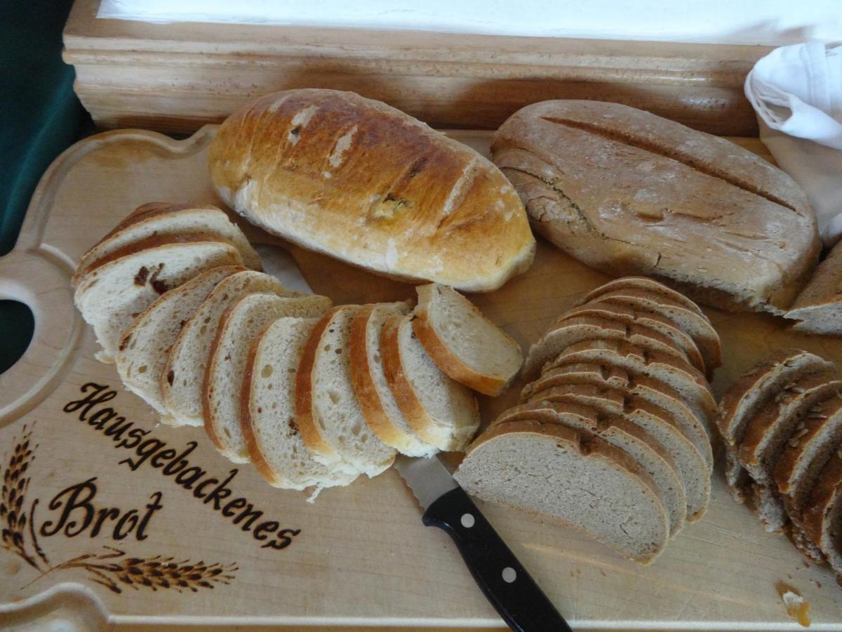 Gourmet-Hotel Gruenwald ليوغانغ المظهر الخارجي الصورة