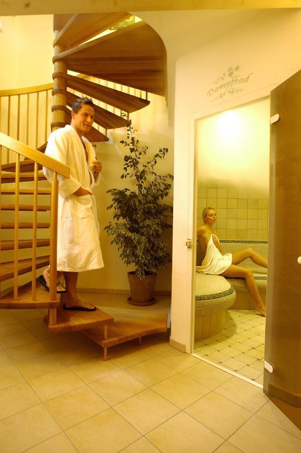 Gourmet-Hotel Gruenwald ليوغانغ المظهر الخارجي الصورة